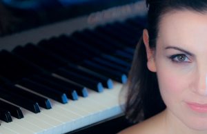 Cristina Casale Piano concertist mirada
